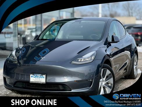 Used 2021 Tesla Model Y Long Range image 1