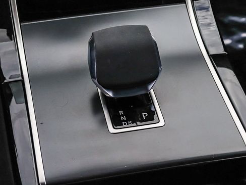 Used 2024 Land Rover Range Rover Velar Dynamic SE AWD/4WD image 21