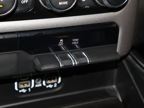 Used 2024 RAM 1500 Laramie image 33