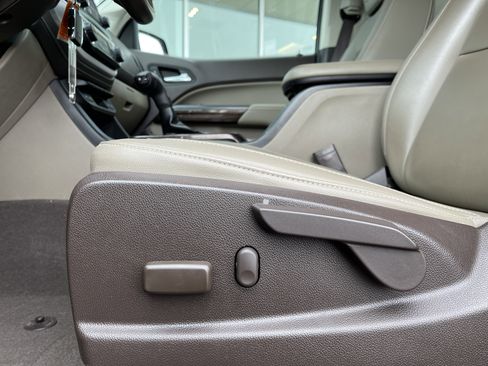 Used 2020 GMC Canyon SLT w/ Driver Alert Package image 16