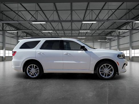 Used 2024 Dodge Durango GT image 5