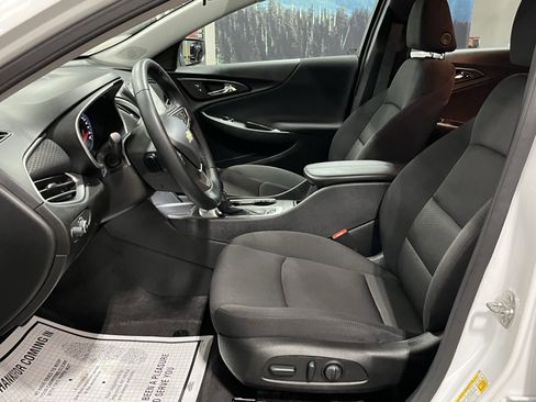 Used 2024 Chevrolet Malibu LT w/ Sport Edition image 10