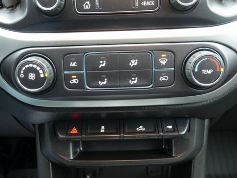 Used 2022 Chevrolet Colorado LT image 17