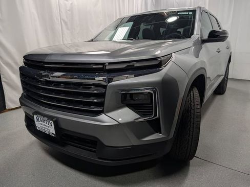 New 2026 Chevrolet Traverse LT image 7