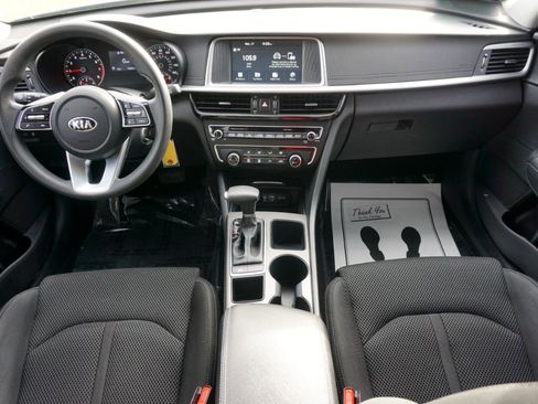 Used 2020 Kia Optima LX image 10