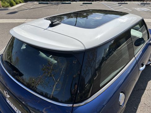 Used 2014 MINI Cooper S image 17