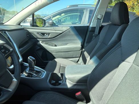 Used 2020 Subaru Outback Premium AWD/4WD image 7