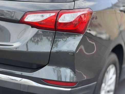 Used 2018 Chevrolet Equinox LS FWD image 10