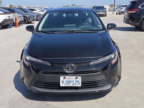 Used 2024 Toyota Corolla LE FWD image 2