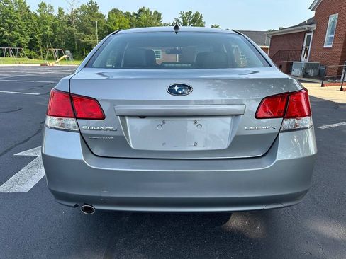 Used 2011 Subaru Legacy 2.5i Limited w/ Popular Equipment Group 2C AWD/4WD image 7