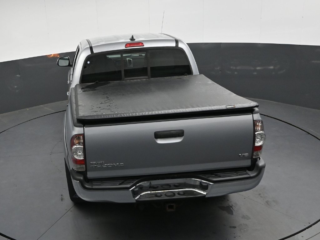 Used 2015 Toyota Tacoma 4x4 Double Cab w/ Limited Package image 28