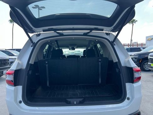Used 2025 Honda Pilot EX-L image 13