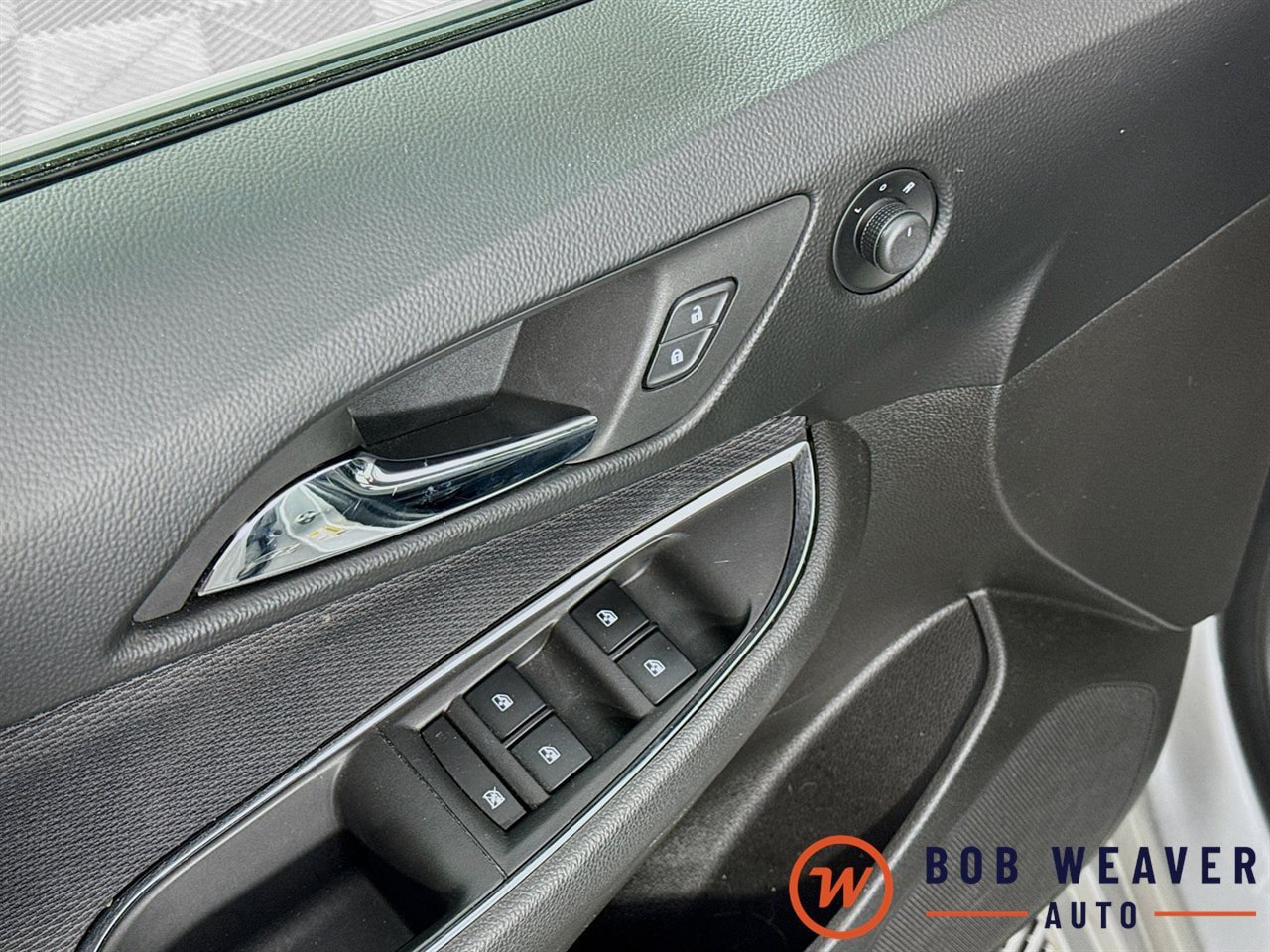 Used 2018 Chevrolet Cruze LT FWD image 16