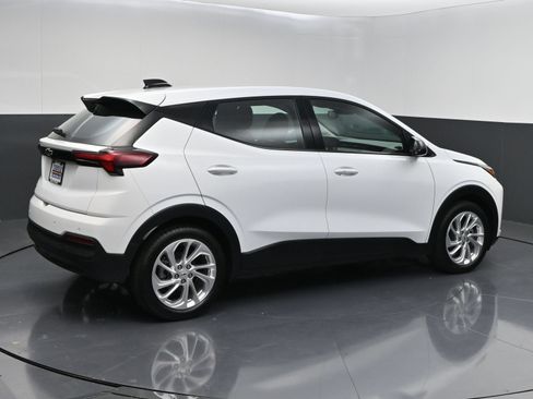 New 2027 Chevrolet Bolt LT FWD image 7