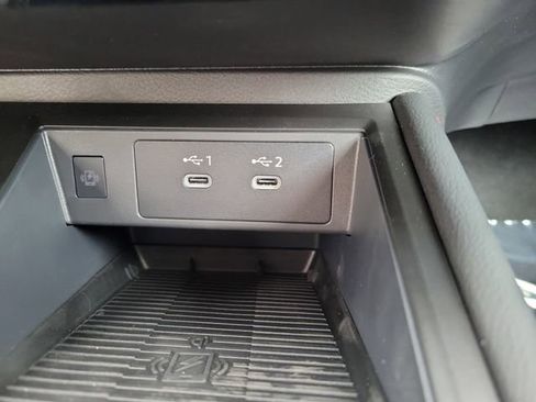 New 2026 Nissan Kicks SR w/ SR Premium Package FWD image 18