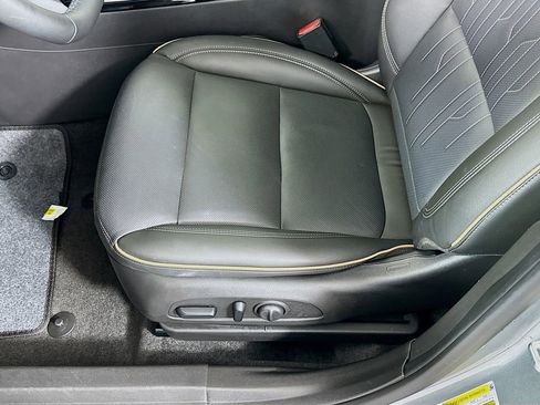 Used 2024 Buick Envista Avenir FWD image 19