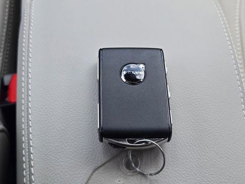 New 2026 Volvo XC40 B5 Plus w/ Protection Package Premier AWD/4WD image 22