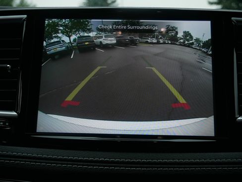 New 2026 Chrysler Pacifica Limited image 18