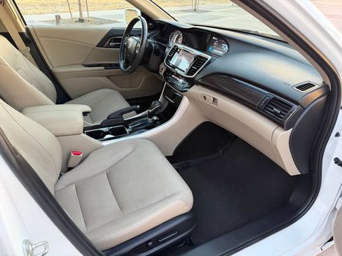 Used 2017 Honda Accord EX-L image 17