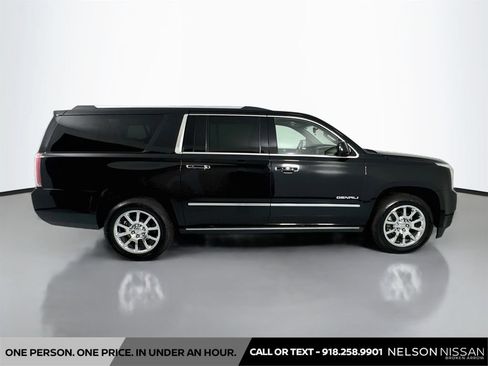 Used 2015 GMC Yukon XL Denali w/ Premium Package AWD/4WD image 4