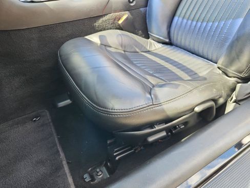 Used 2002 Chevrolet Corvette Convertible w/ Preferred Equipment Group2 RWD image 13