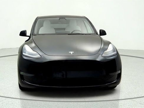 Used 2021 Tesla Model Y Long Range AWD/4WD image 2