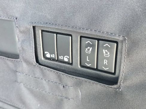 Used 2023 Chevrolet Tahoe RST w/ Luxury Package RWD image 14