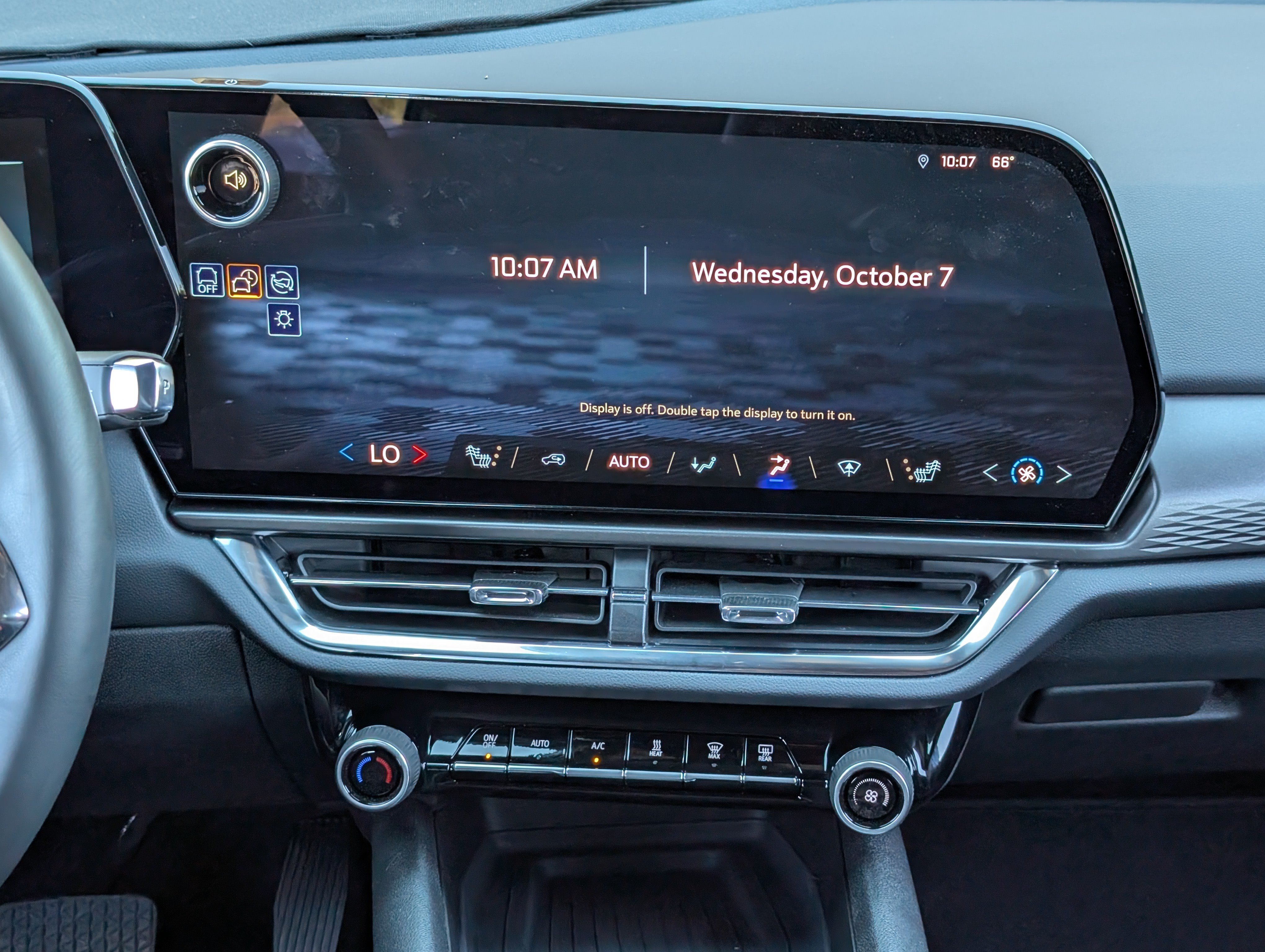 Used 2025 Chevrolet Equinox EV LT w/ Comfort Package FWD image 25