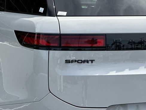 Used 2025 Land Rover Range Rover Sport Dynamic SE AWD/4WD image 26