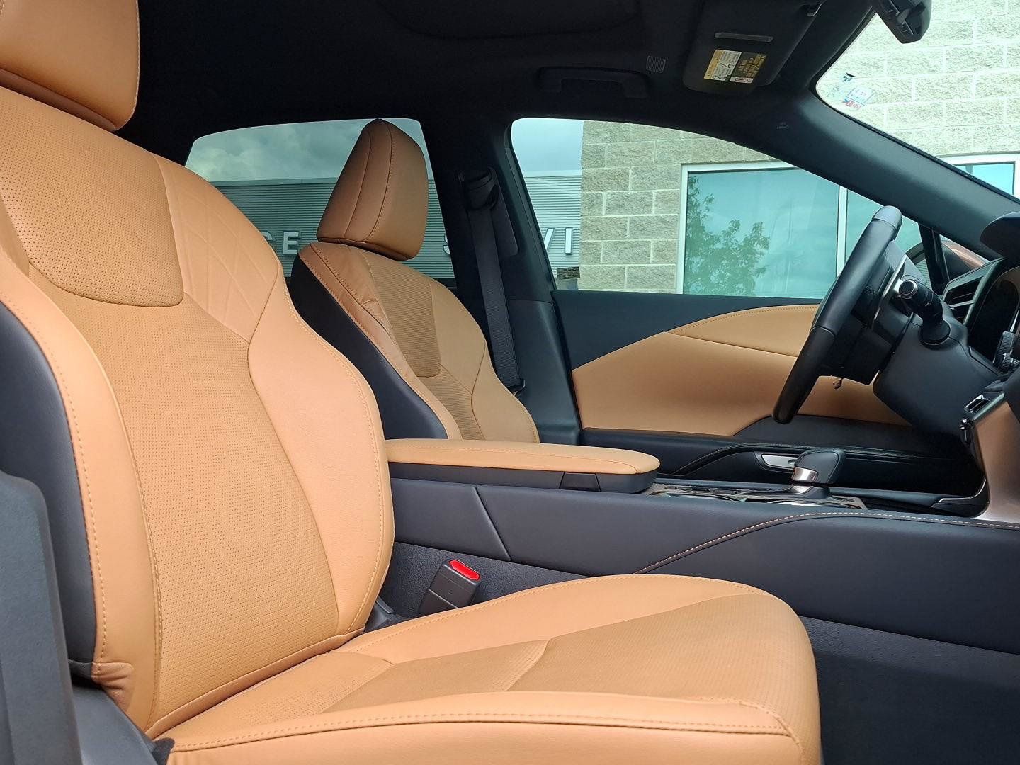 Used 2024 Lexus RX 350 Premium Plus w/ Convenience Package FWD image 9