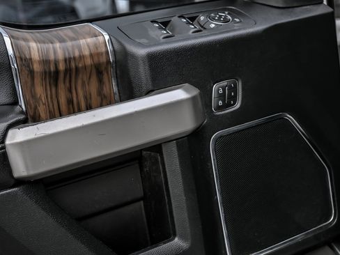 Used 2019 Ford F150 Lariat w/ Equipment Group 502A Luxury image 12