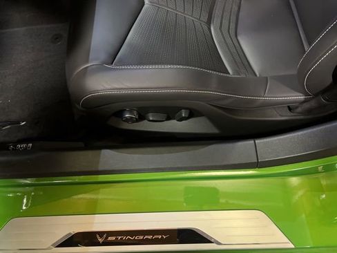 Used 2026 Chevrolet Corvette Stingray Premium Cpe w/ Z51 Performance Package image 44