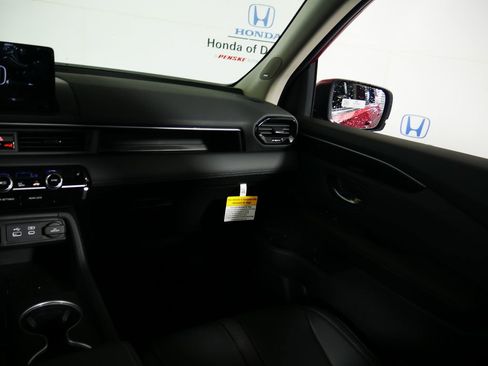 New 2026 Honda Pilot Touring image 17