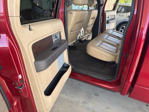 Used 2013 Ford F150 Lariat w/ HD Payload Pkg image 45