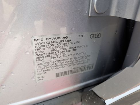 Certified 2025 Audi Q5 2.0T Premium Plus image 30