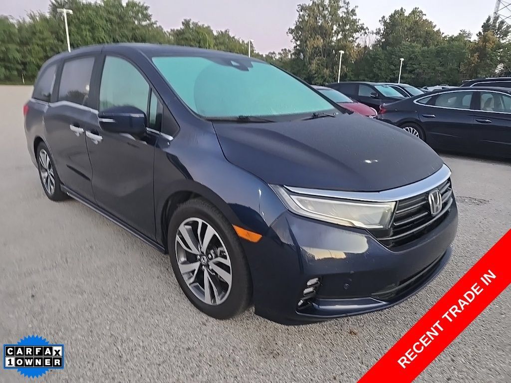 Used 2021 Honda Odyssey Touring image 2