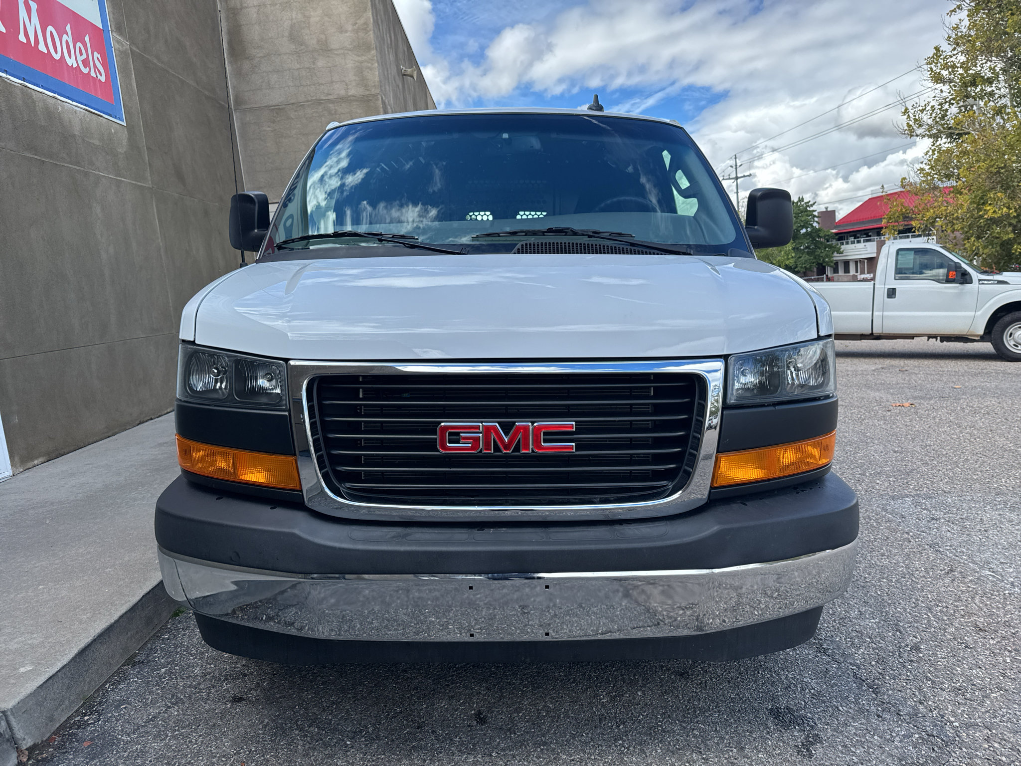 Used 2025 GMC Savana 2500 w/ Driver Convenience Package RWD image 9