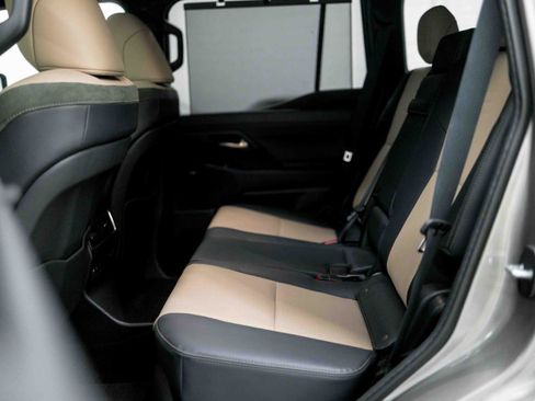 Used 2025 Lexus GX 550 AWD/4WD image 43
