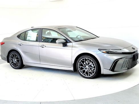 New 2025 Toyota Camry XSE image 7