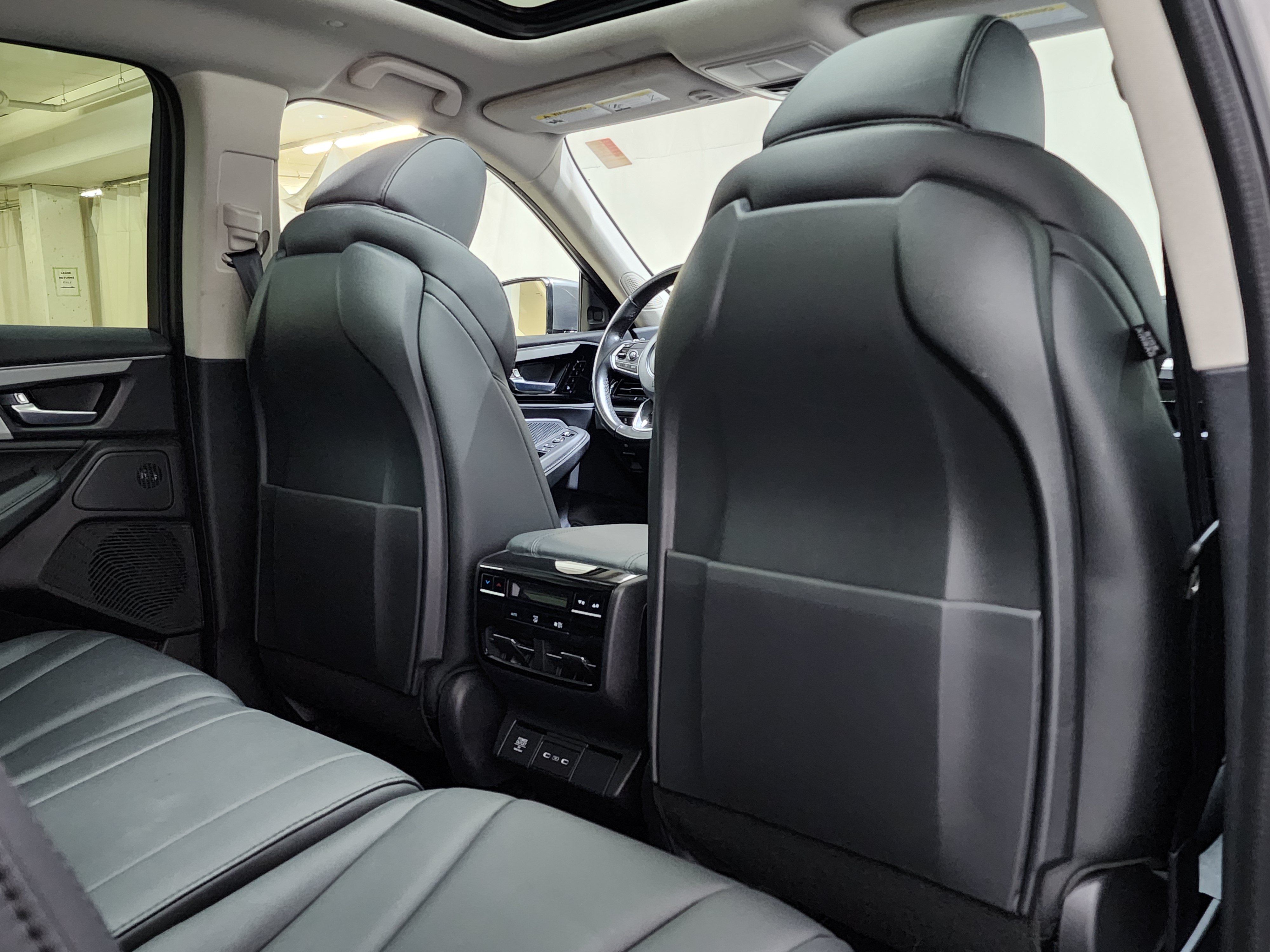 Used 2025 Acura MDX SH-AWD image 21