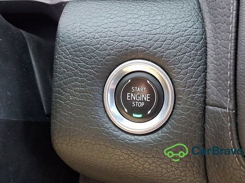 Certified 2021 GMC Yukon Denali w/ Denali Premium Package AWD/4WD image 28