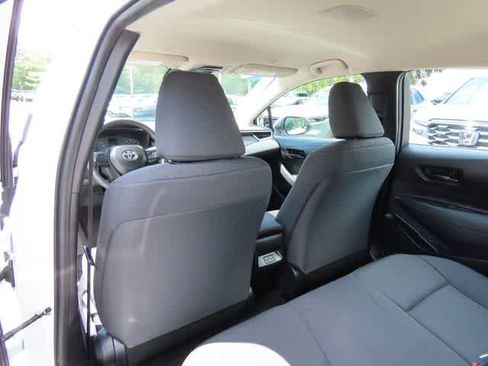 Used 2024 Toyota Corolla LE FWD image 14