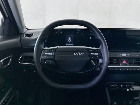 Used 2025 Kia K4 FWD image 18