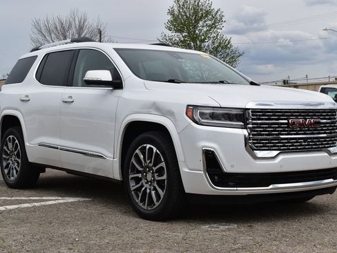 Used 2020 GMC Acadia Denali w/ Technology Package image 3