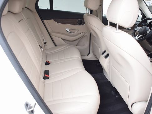 Used 2021 Mercedes-Benz GLC 300 image 18