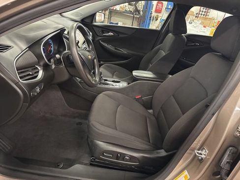 Used 2023 Chevrolet Malibu LT FWD image 12