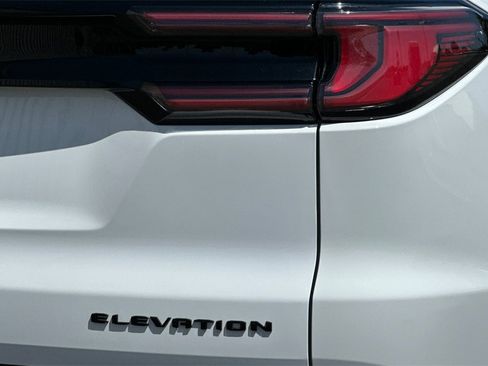 New 2025 GMC Acadia Elevation w/ Black Edition image 7