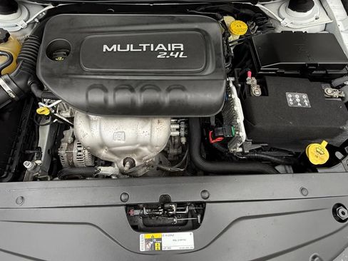 Used 2015 Chrysler 200 S w/ Comfort Group image 13