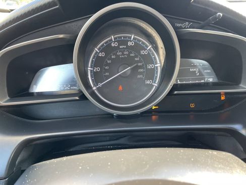 Used 2019 Toyota Yaris LE FWD image 17