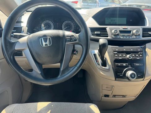 Used 2012 Honda Odyssey LX image 30
